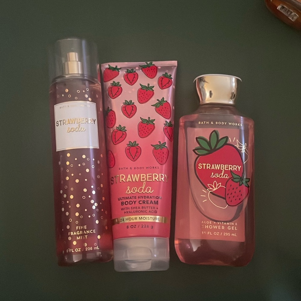Strawberry soda set